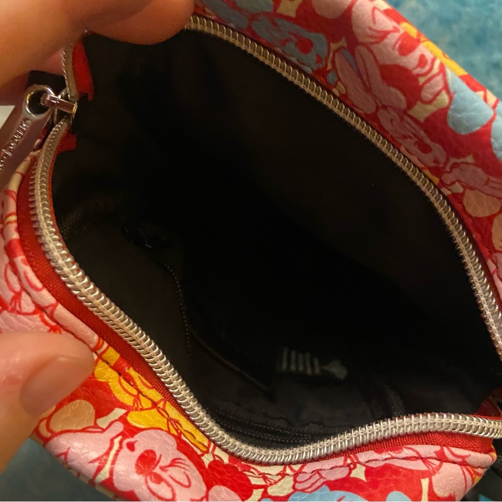 Minnie Mouse Crossbody Bag - Picture 4 of 5
